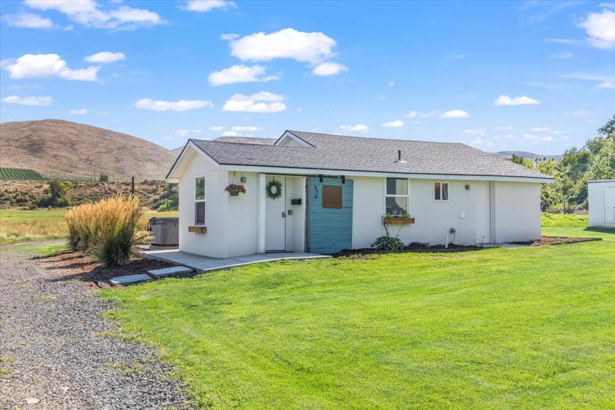The Ahtanum Cottage - New Hot Tub And Great Views! Yakima Exterior foto